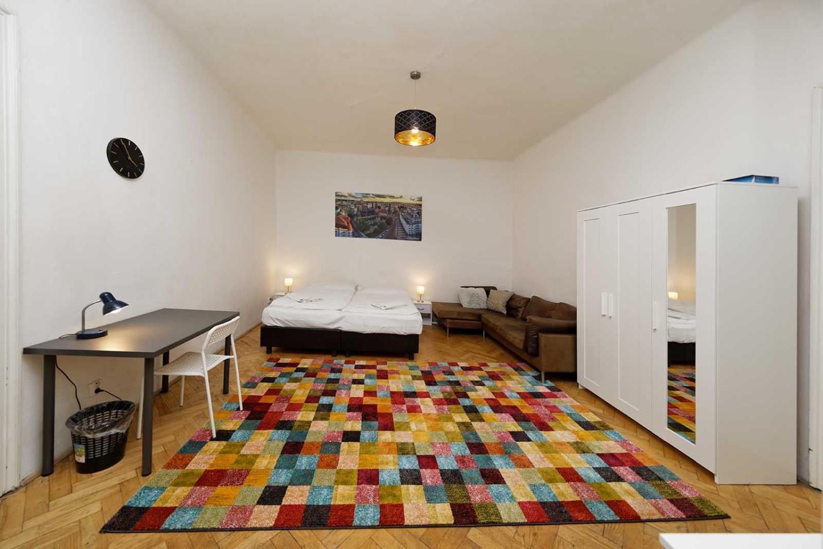 Peter'S Tower Apartments Прага Екстериор снимка